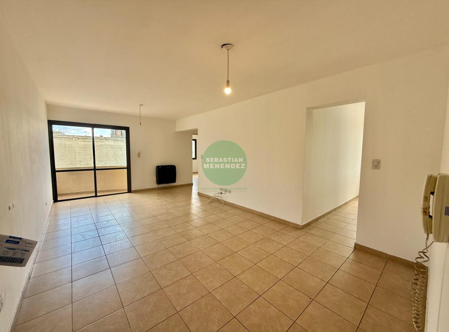 Foto de Departamento en alquiler - Seguridad 24hs - 2 Dorm - Balcon, imagen 2