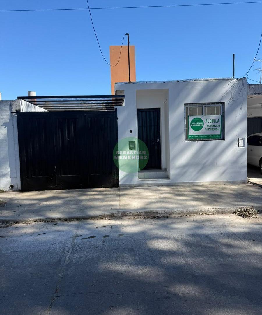 Foto de Departamento en alquiler - Patio - Cochera - Sin Expensas, imagen 3