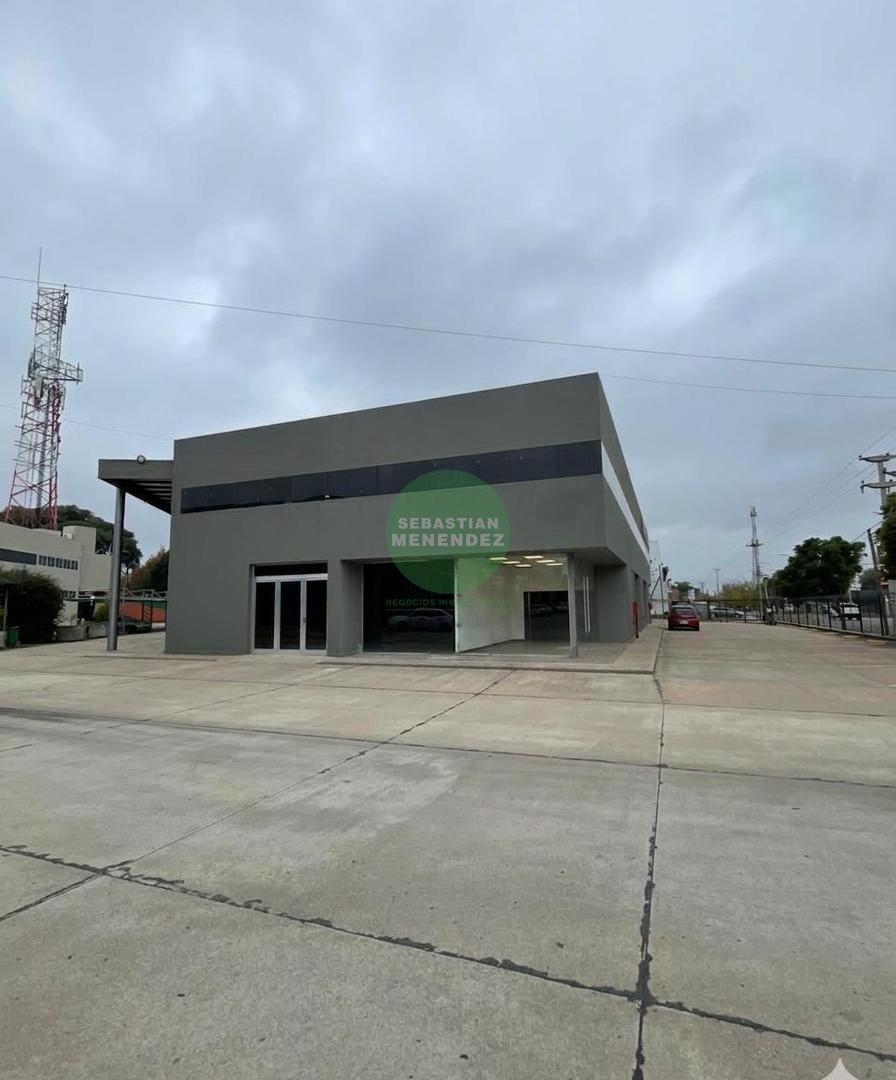 Foto de Seguridad 24hs - Local / Galpón en Los Boulevares - 700Mts2, imagen 1