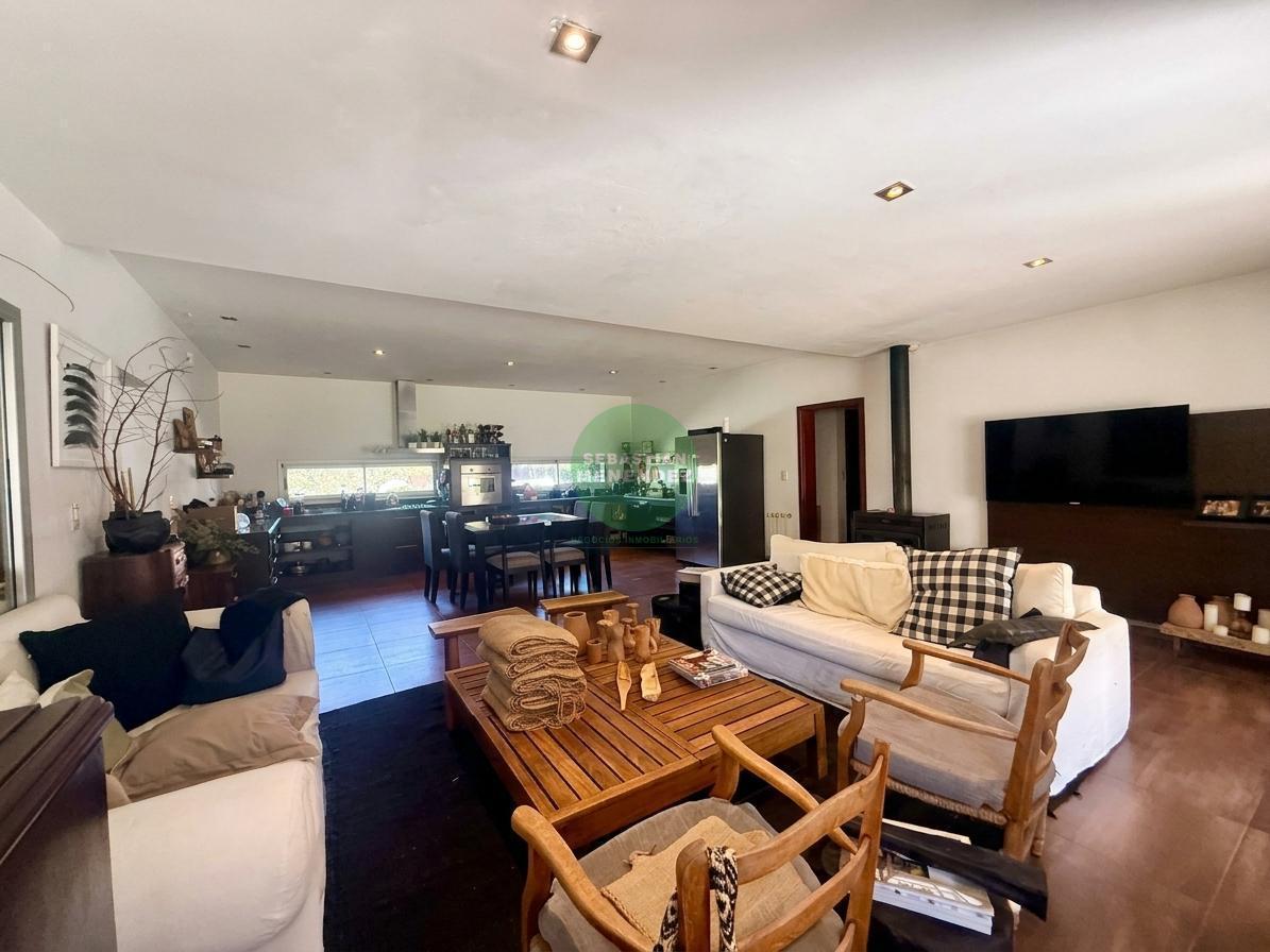 Foto de 6 Dormitorios - Pileta - Galeria - Casa venta La Rufina, imagen 5