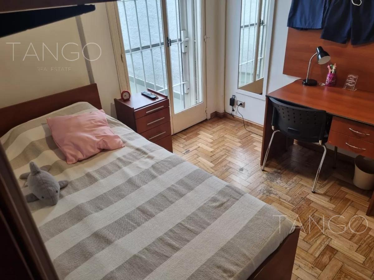 Venta Departamento en Balvanera Cuatro Ambientes Parrilla Baulera 4