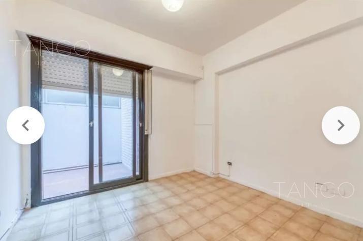 Venta Departamento en Flores Dos Ambientes con Patio Apto Profesional 2