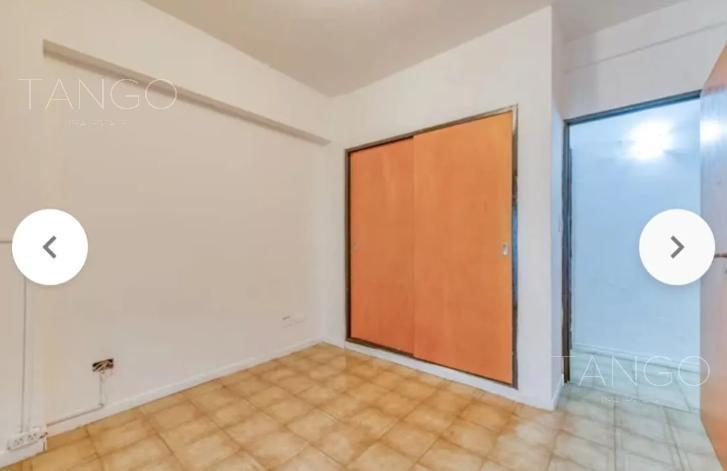 Venta Departamento en Flores Dos Ambientes con Patio Apto Profesional 4