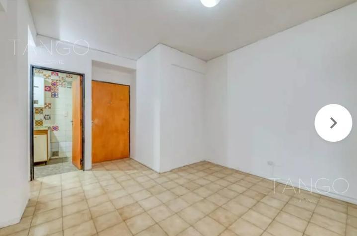 Venta Departamento en Flores Dos Ambientes con Patio Apto Profesional 5