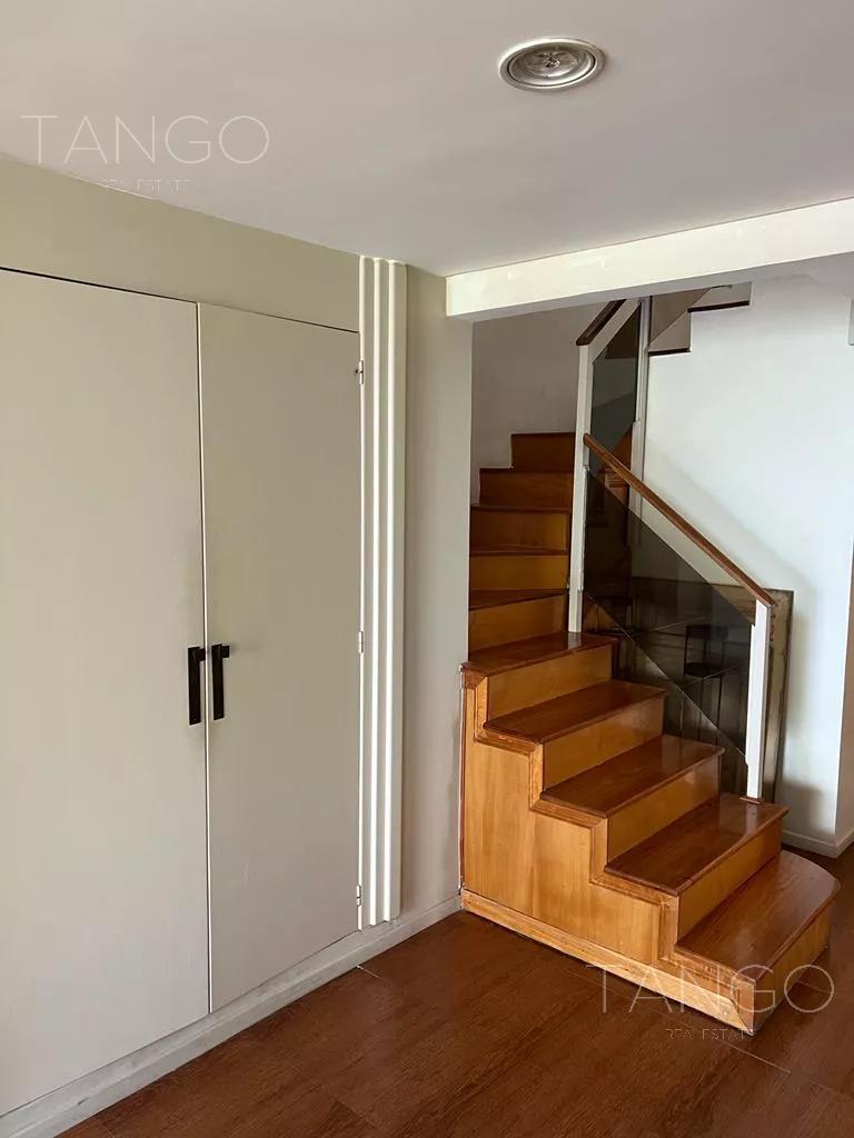 Departamento en Venta, Belgrano, 6 Ambientes, con Parrilla, Cochera y Terraza 1