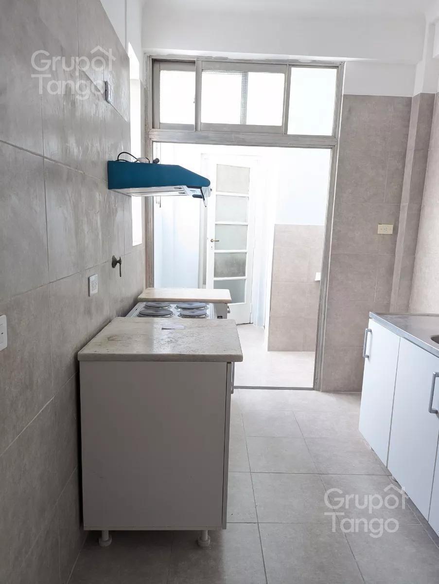 Venta Departamento Balvanera 4 Ambientes Frente Balcón Depen 2