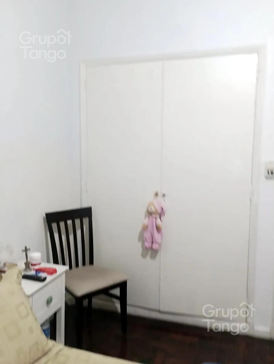 Venta Departamento Monserrat Dos Ambientes Frente 2