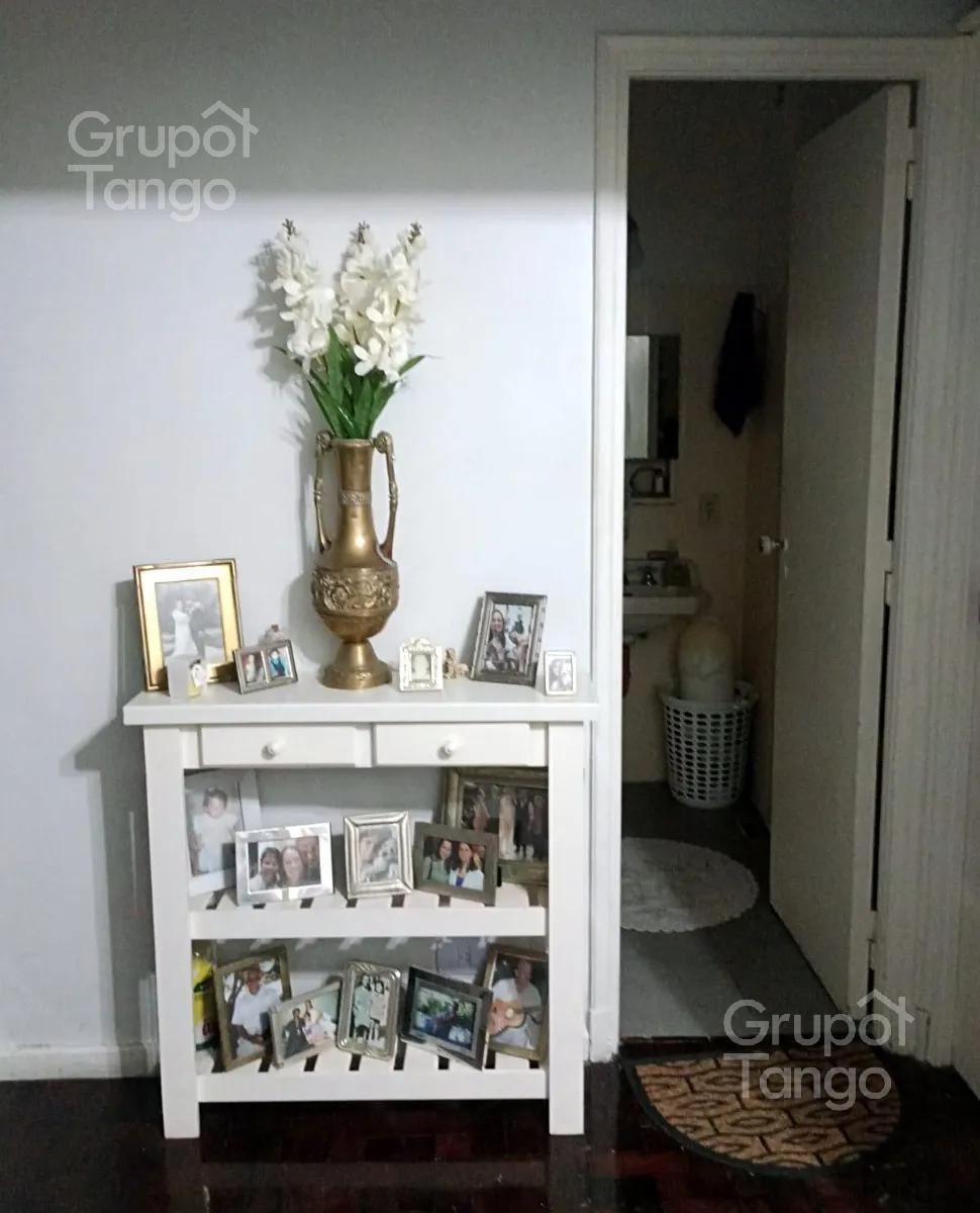 Venta Departamento Monserrat Dos Ambientes Frente 1