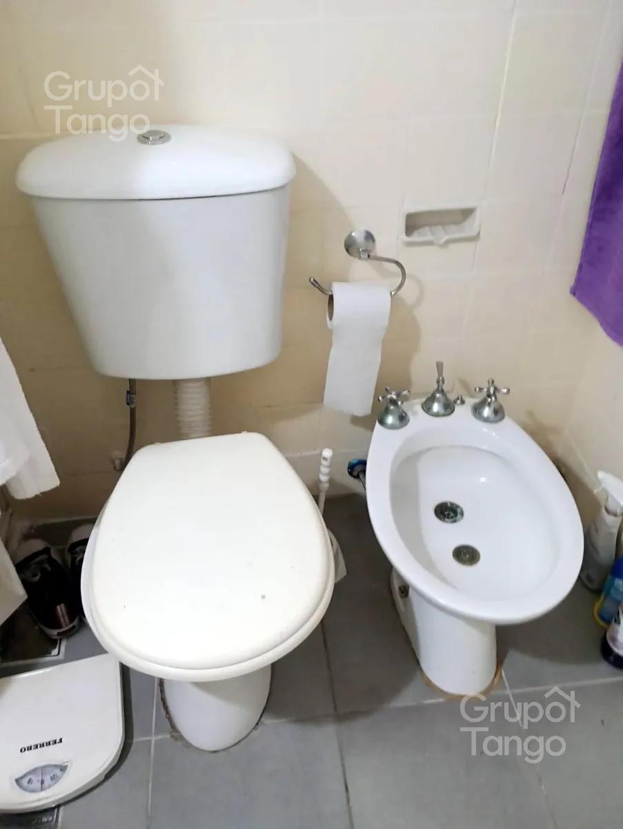 Venta Departamento Monserrat Dos Ambientes Frente 2