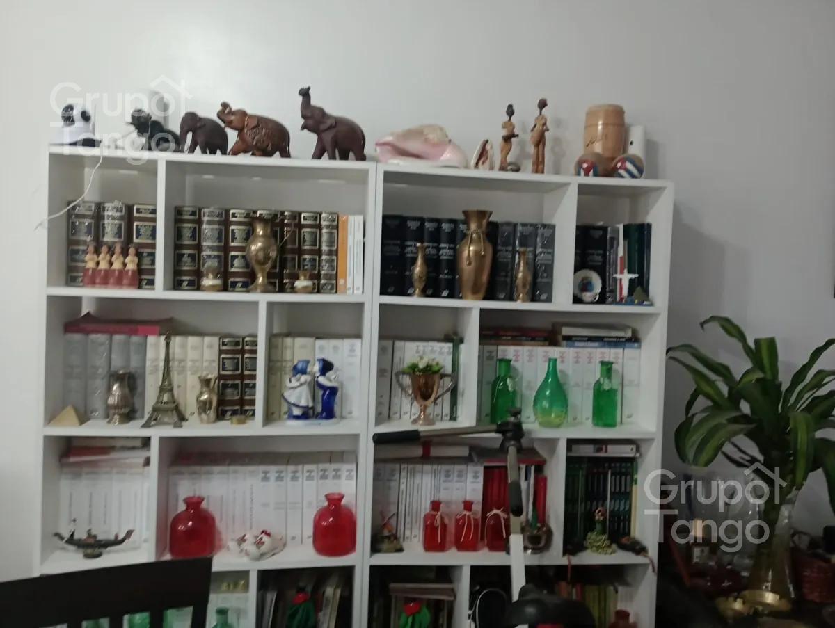 Venta Departamento Monserrat Dos Ambientes Frente 3