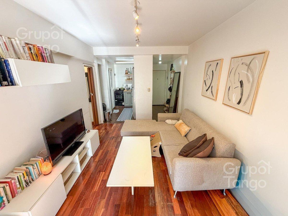 Venta Departamento Dos Ambientes Boedo Balcón Frente Patio Apto Credito