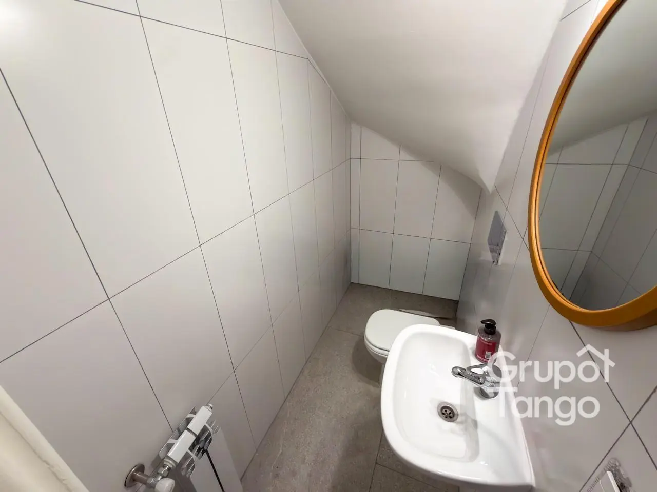 Venta Departamento Cinco Ambientes Almagro Frente Balcón 5