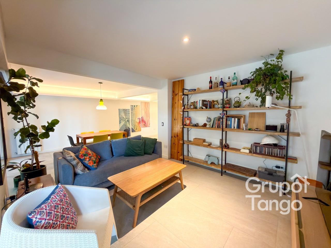 Venta Departamento Cinco Ambientes Almagro Frente Balcón