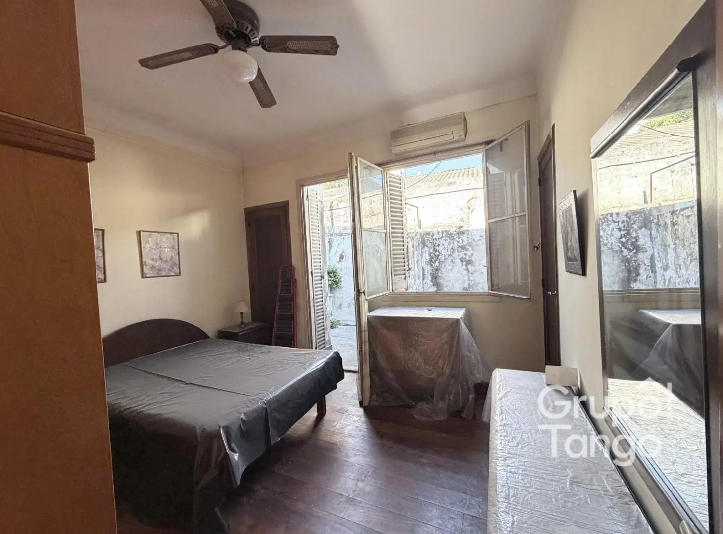 Venta Departamento Dos Ambientes Barracas Luminoso Bajas Expensas 4