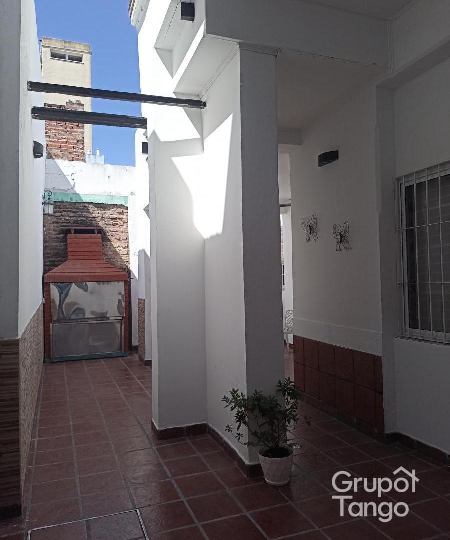 Venta PH Villa Del Parque Cuatro Ambientes Terraza Parrilla Patio