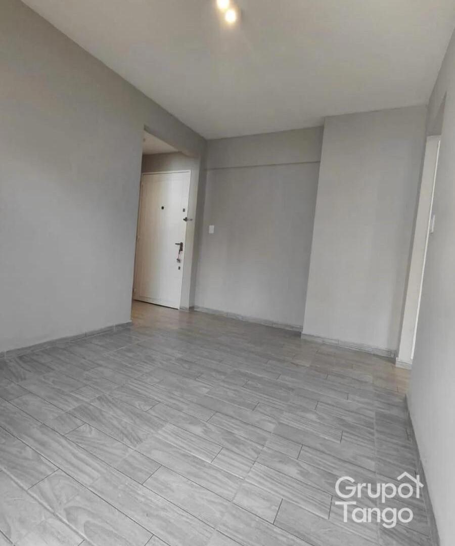 Foto de Venta Departamento Almagro Dos Ambientes Apto Credito Contrafrente, imagen 3