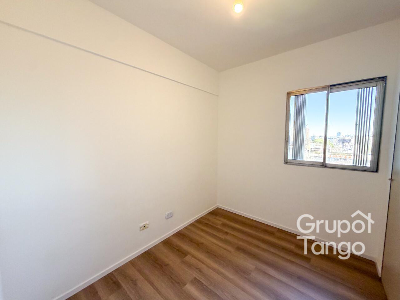 Foto de Venta Departamento Tres Ambientes Parque Patricios Balcón Apto Credito, imagen 2