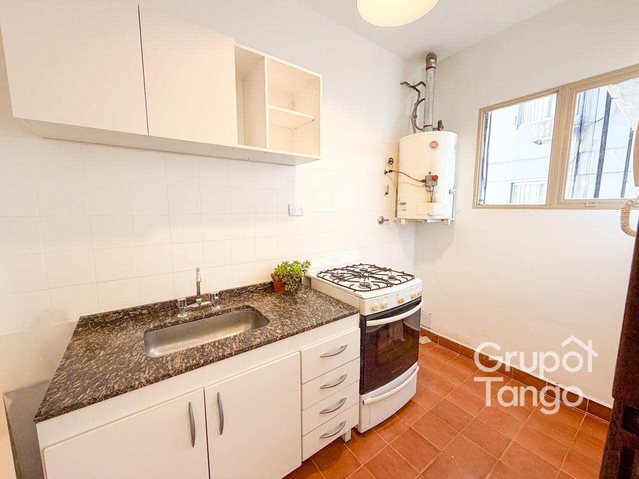 Foto de Venta Departamento Tres Ambientes Parque Patricios Balcón Apto Credito, imagen 3