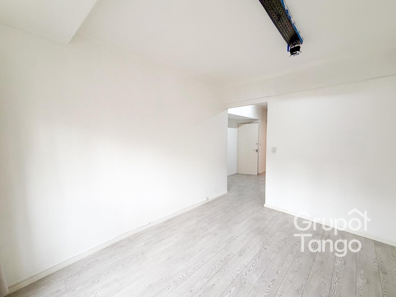 Foto de Venta PH Caballito Dos ambientes Frenta Apto Credito, imagen 3