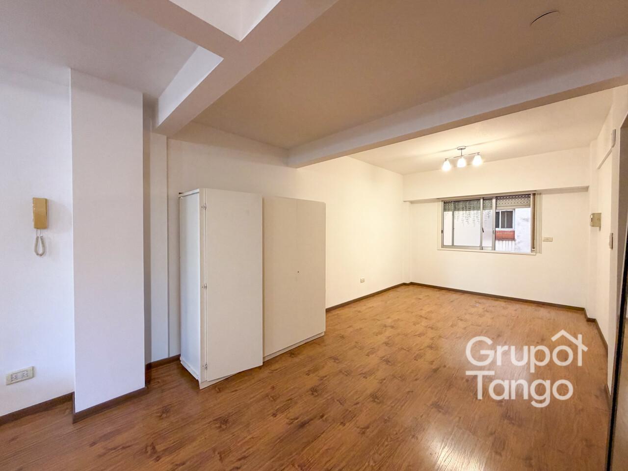 Foto de Venta Departamento Monoambiente Belgrano Frente Balcón Cochera Apto, imagen 4