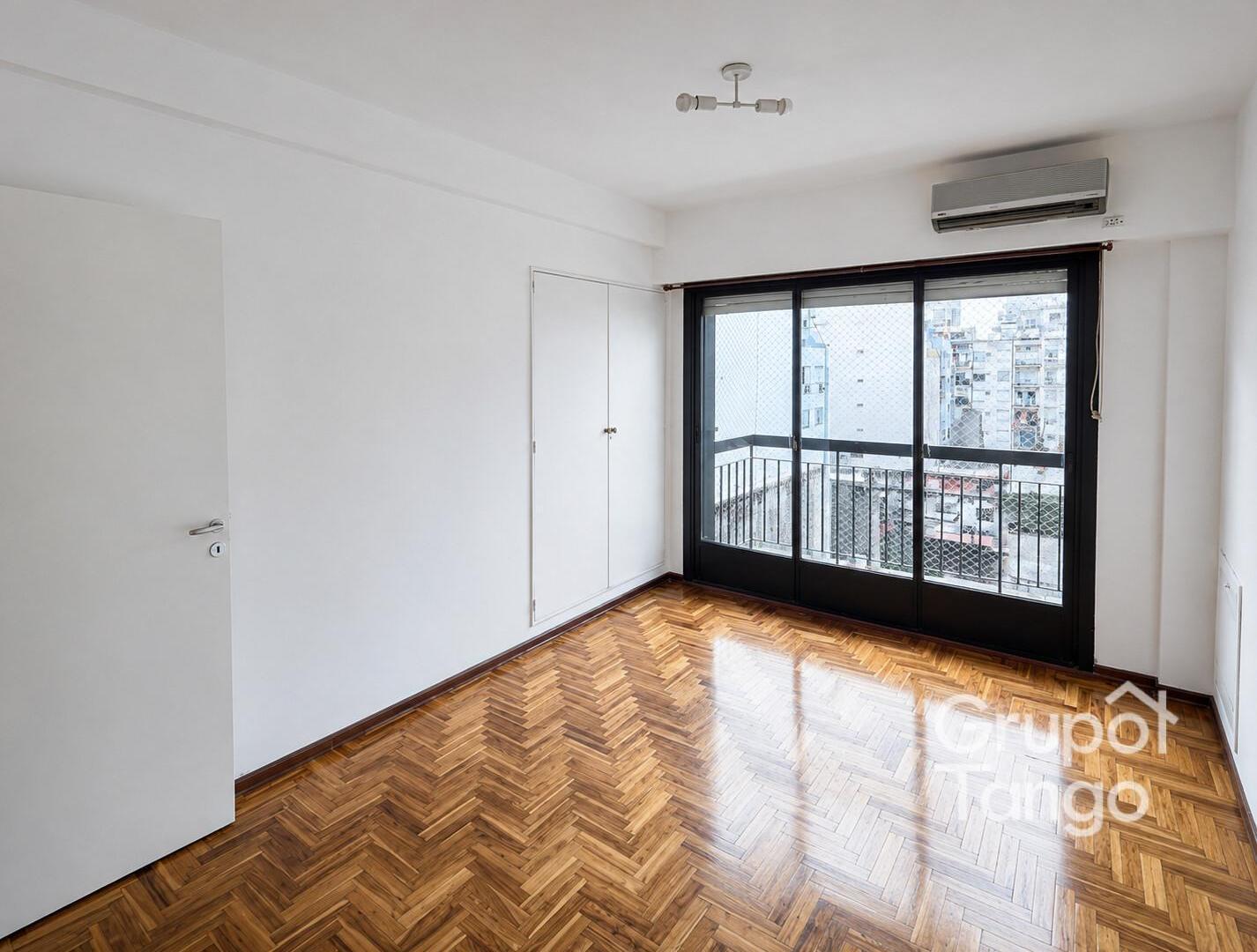 Foto de Venta Balvanera Departamento dos ambientes Balcón Frente Apto Credito, imagen 1
