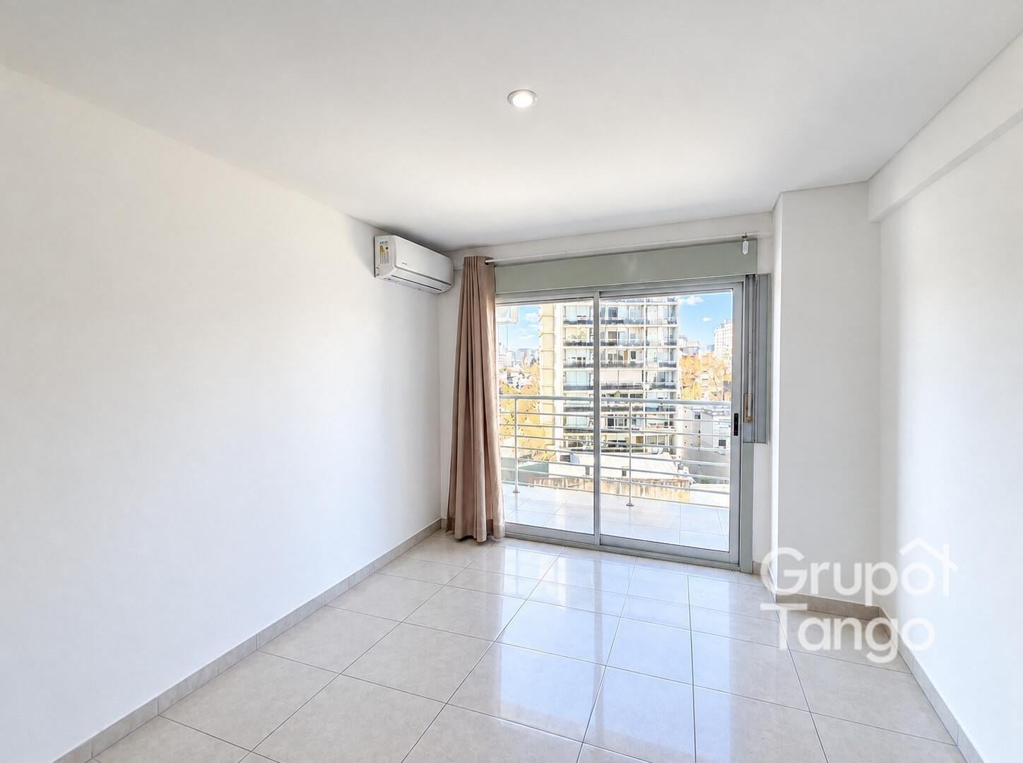 Foto de Venta Departamento Villa Crespo Monoambiente Contrafrente Balcón, imagen 1
