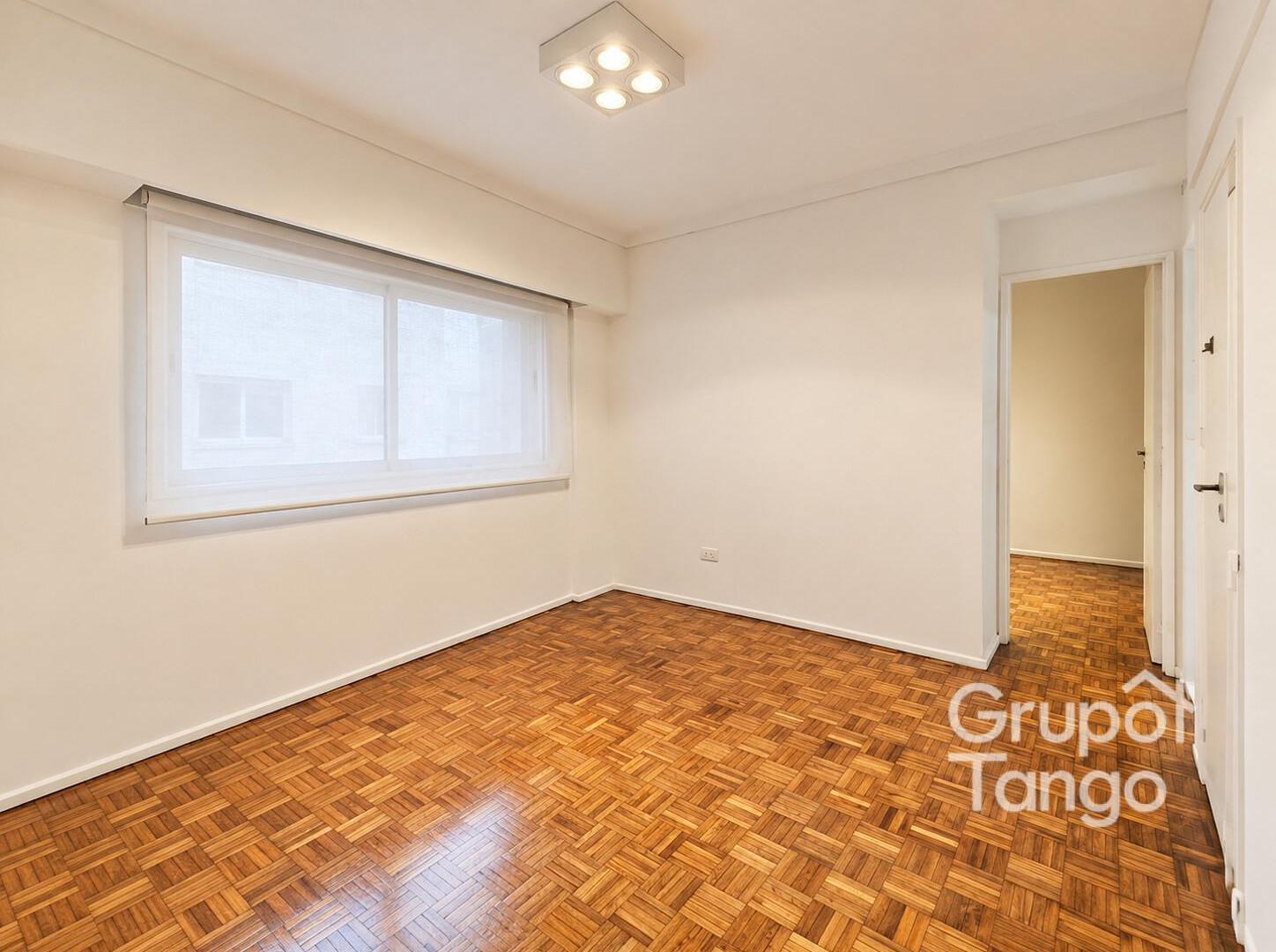 Foto de Venta Departamento Cañitas Dos Ambientes Apto Credito, imagen 2