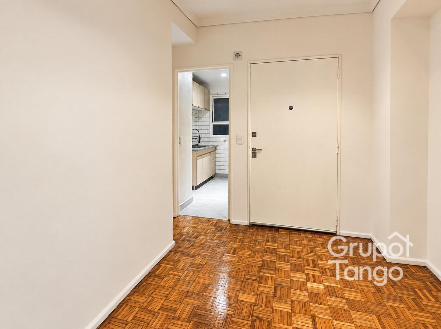 Foto de Venta Departamento Cañitas Dos Ambientes Apto Credito, imagen 3