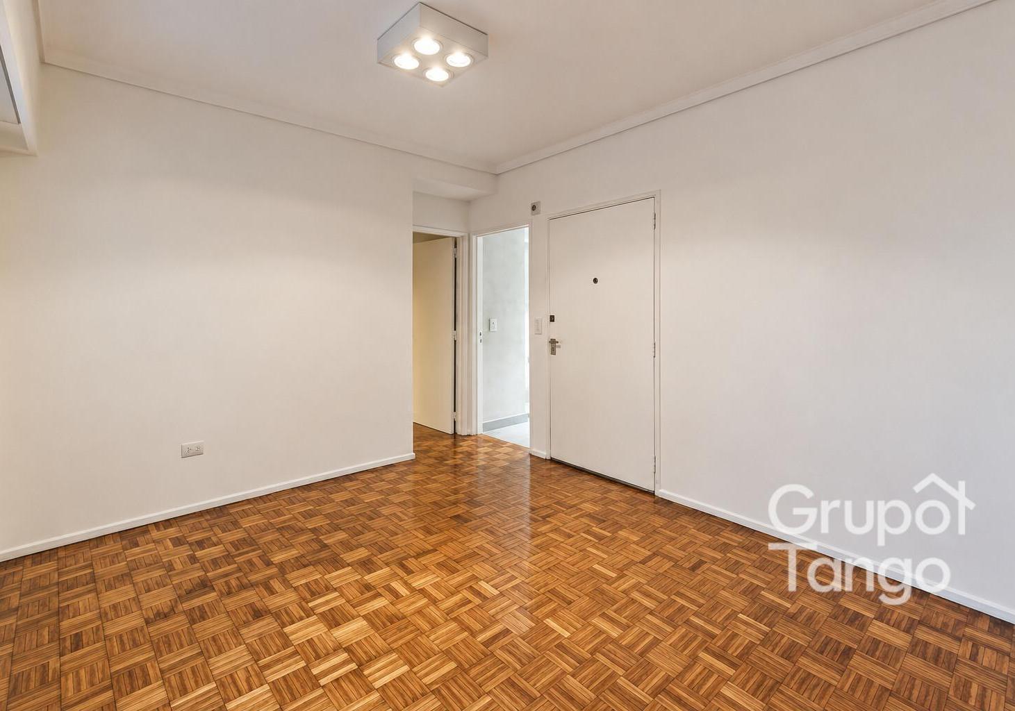 Foto de Venta Departamento Cañitas Dos Ambientes Apto Credito, imagen 1