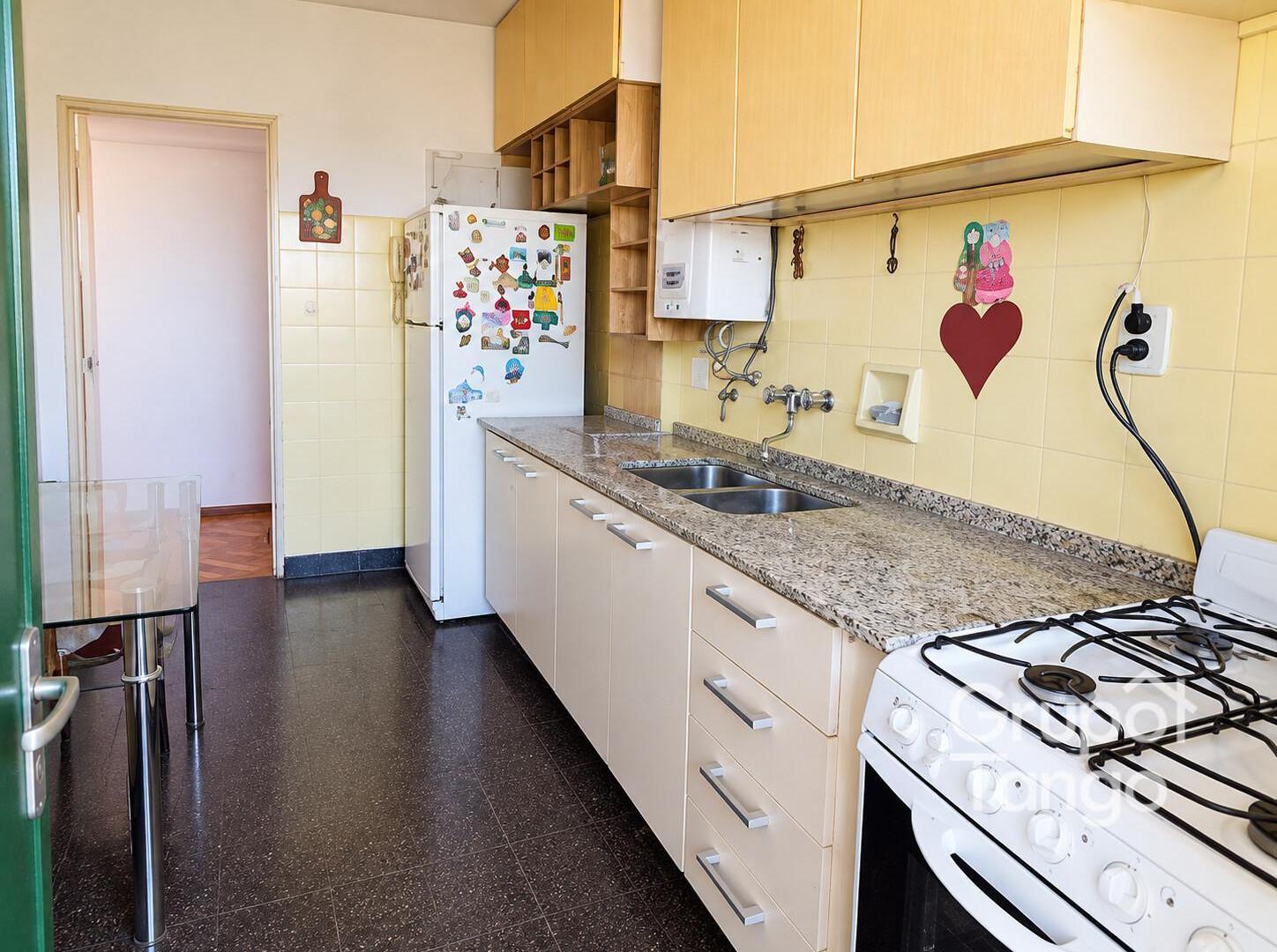 Foto de Venta Departamento Tres Ambientes Villa Urquiza Frente Balcón Apto, imagen 5