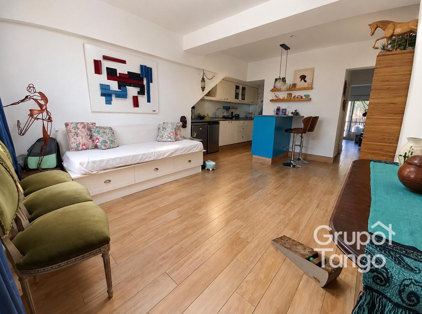 Foto de Venta Ph dos ambientes Villa Devoto Apto Credito Patio, imagen 1