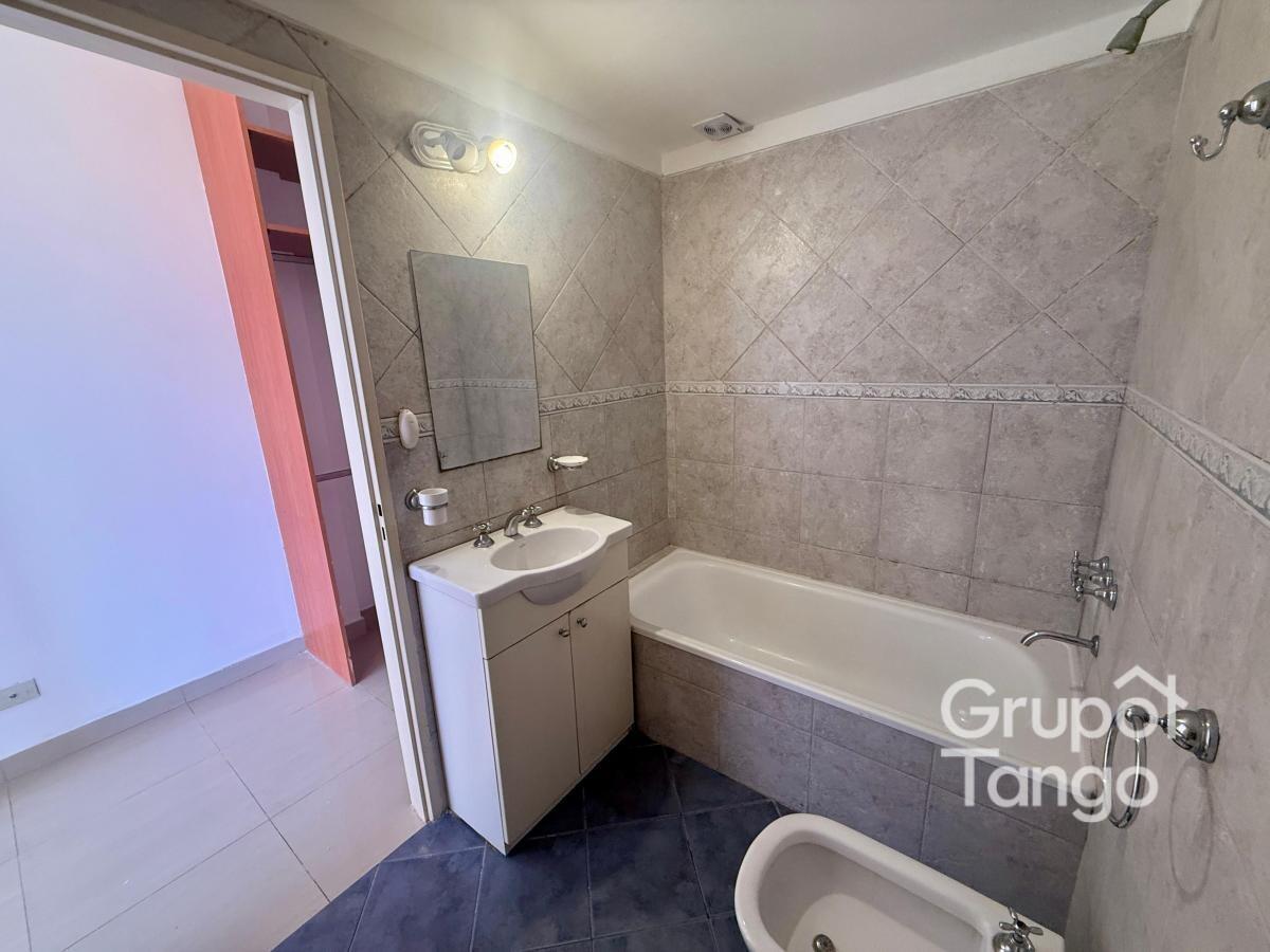 Foto de Venta Departamento Monoambiente Villa Santa Rita Frente Balcón Patio, imagen 4