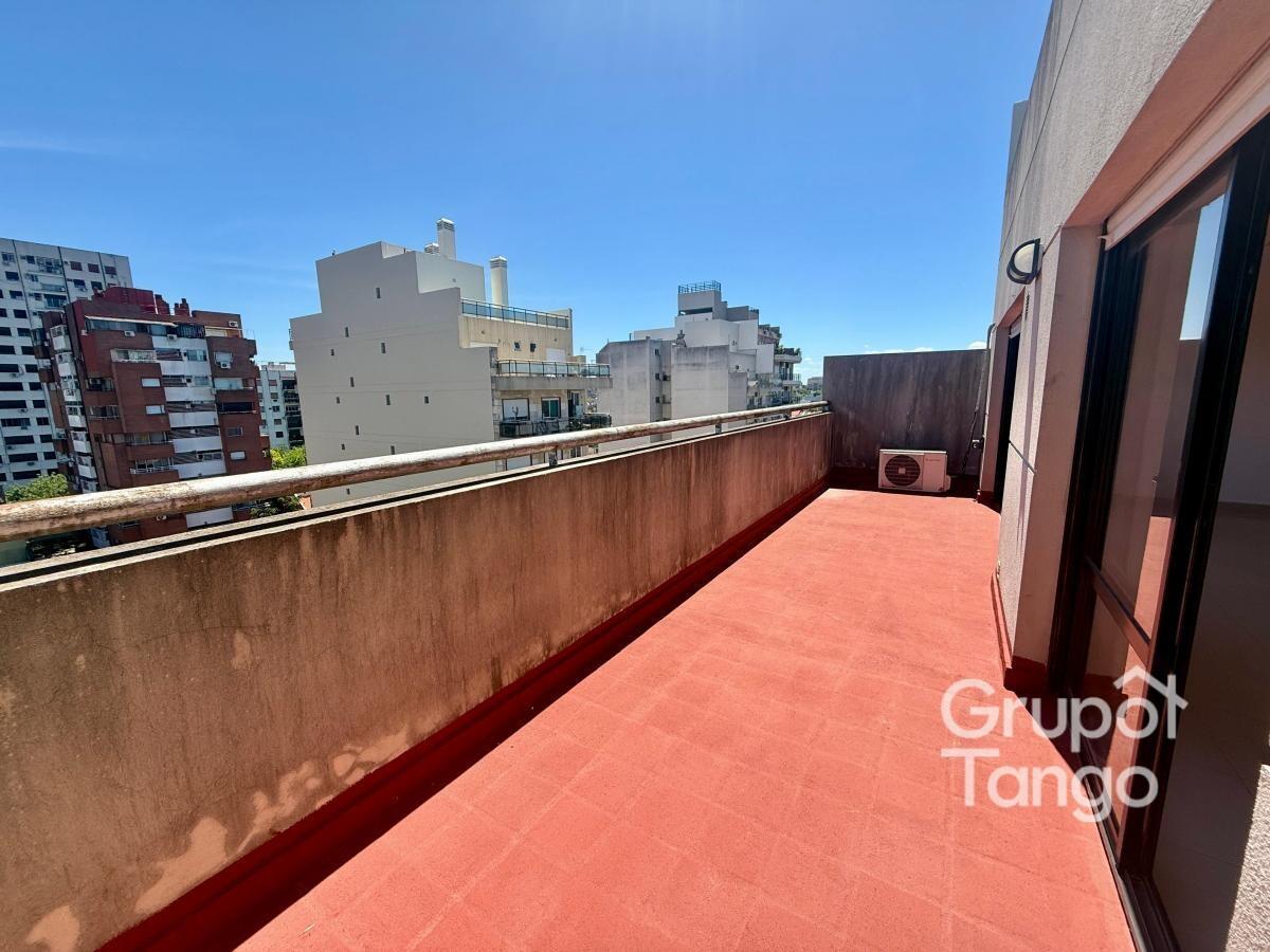 Foto de Venta Departamento Monoambiente Villa del Parque Frente Balcón Patio, imagen 3
