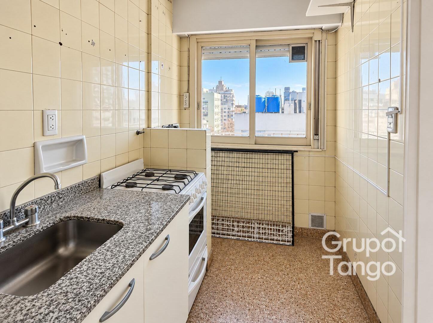 Foto de Venta Departamento Caballito Tres Ambiente Frente Balcón Apto Credito, imagen 2