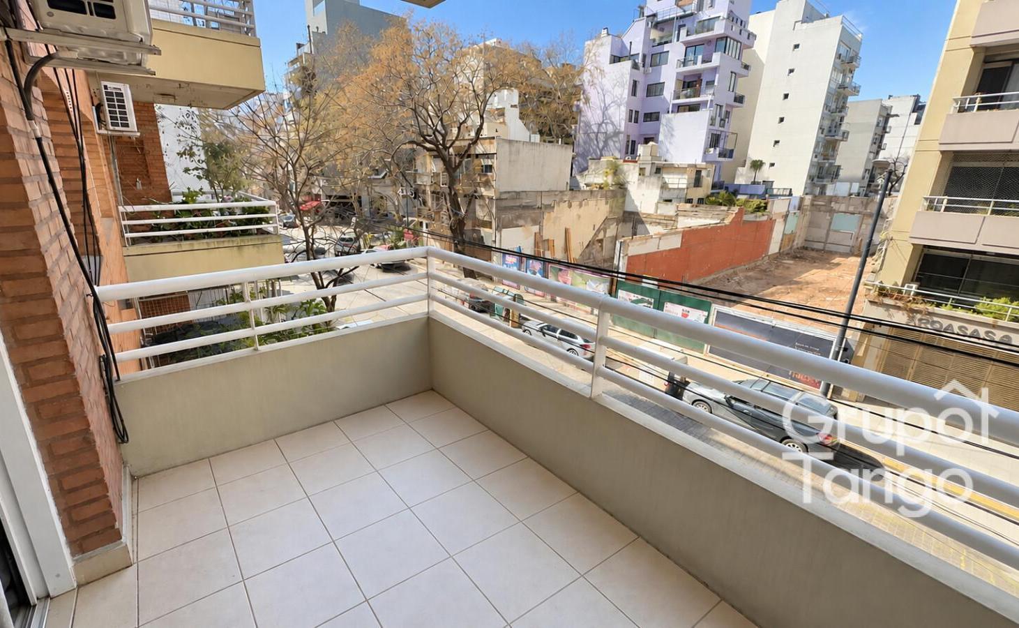 Foto de Venta Departamento Dos Palermo Hollywood Ambientes Frente Balcón, imagen 3