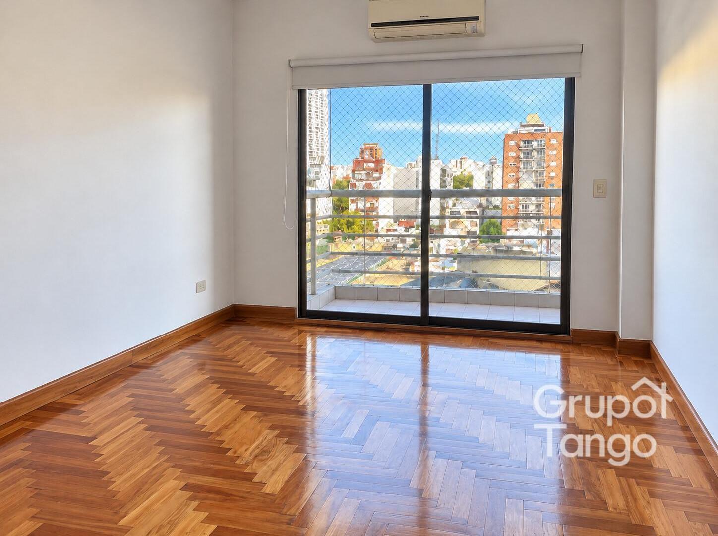 Foto de Departamento Venta Dos Ambientes Cochera Villa Crespo Apto Crédito, imagen 1