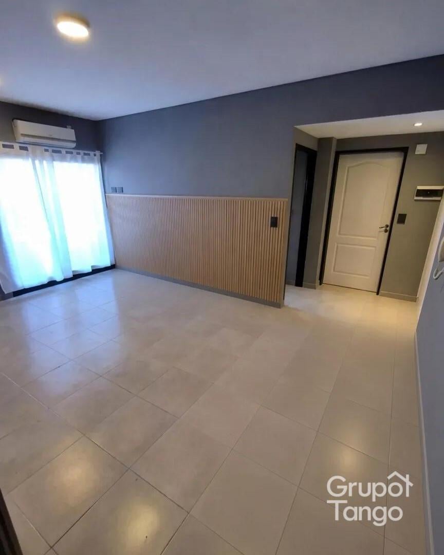 Foto de Venta Departamento Dos Ambientes en Villa Pueyrredon con Balcon, imagen 3