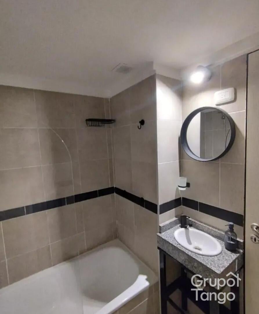 Foto de Venta Departamento Dos Ambientes en Villa Pueyrredon con Balcon, imagen 4