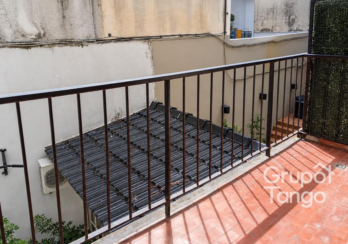 Foto de Venta Departamento Almagro Cuatro Ambientes Cochera Apto Credito, imagen 4