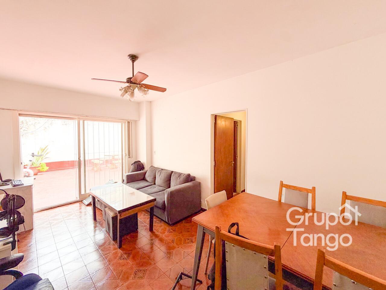 Foto de Venta PH Dos Ambientes Caballito Patio Parrilla Cochera Apto Crédito, imagen 1
