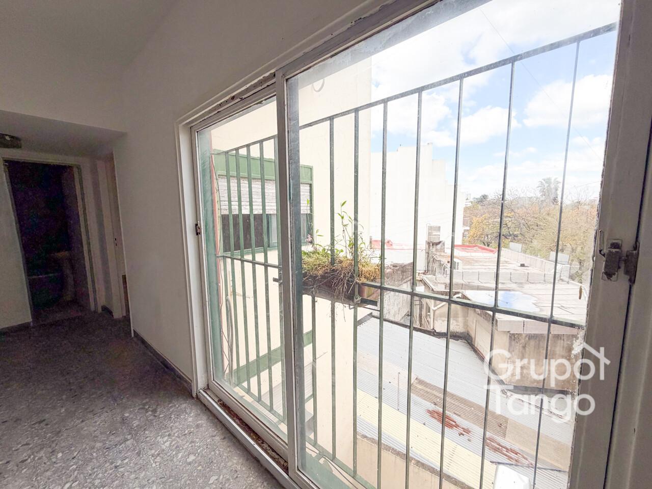 Foto de Venta Departamento Liniers Semipiso Tres Ambientes Apto Credito, imagen 5