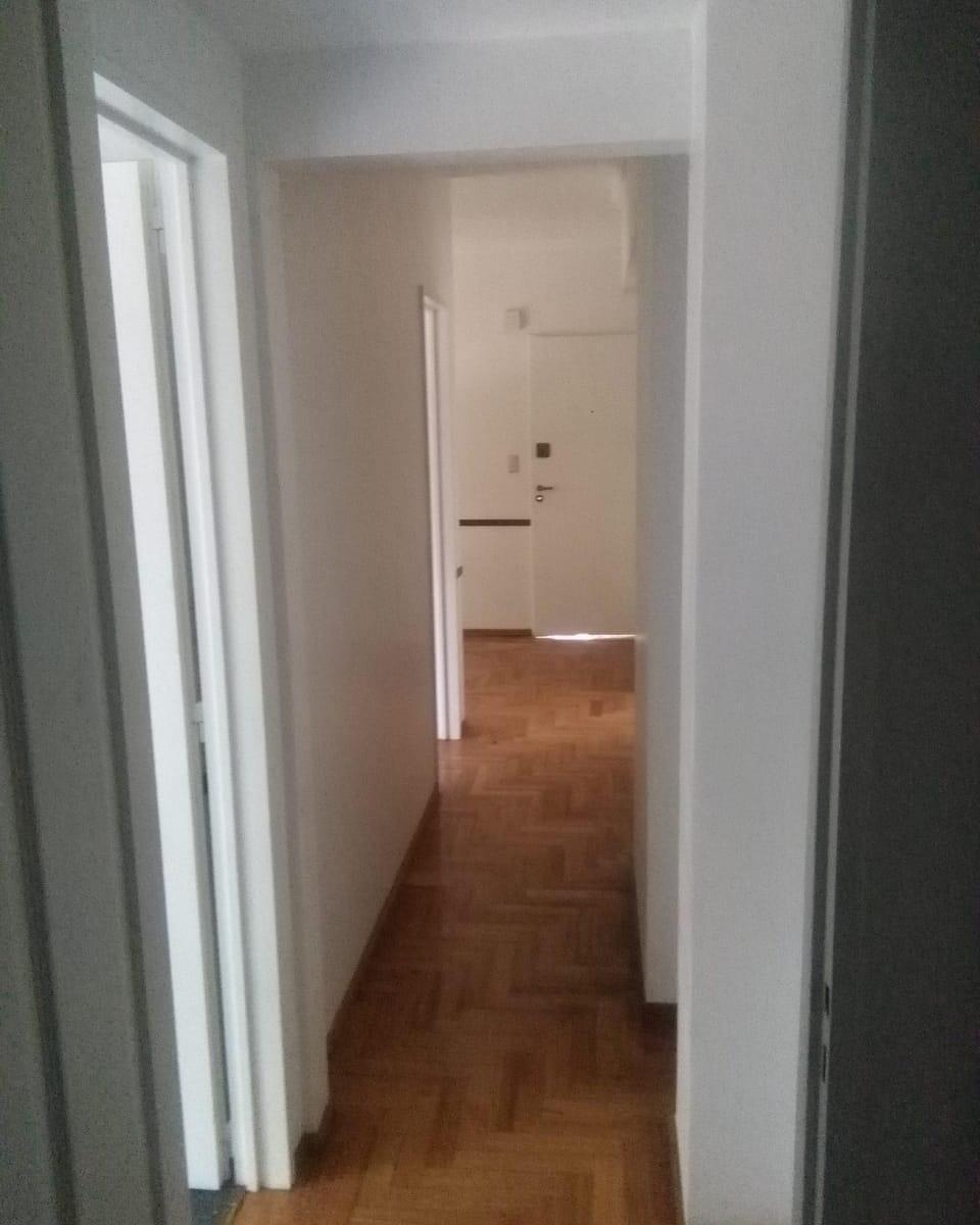 Depto Uso Profesional, 3 Despachos, 1 Cuadra de La Plaza de Morón. 4