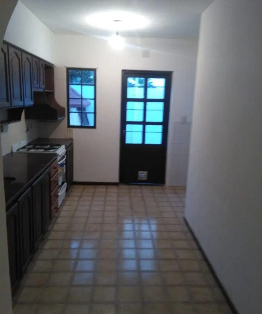 ALQUILER – PH 2 AMBIENTES CON PATIO Y PARRILLA – MORÓN SUR 1
