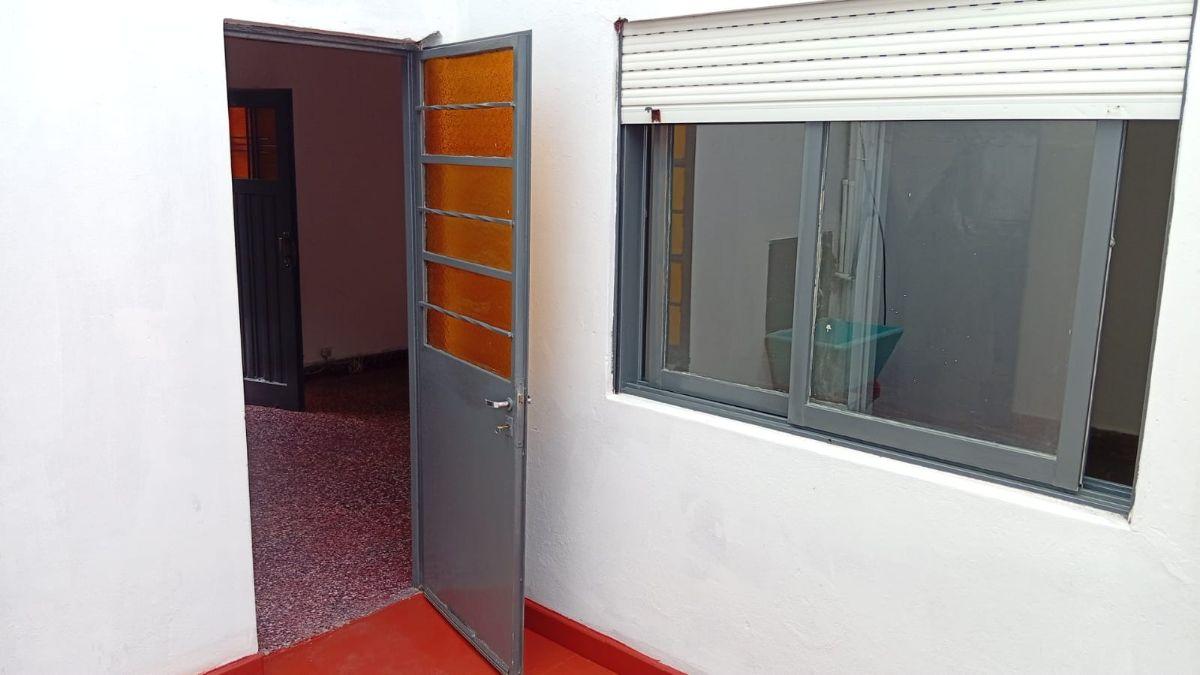 Foto de PH 2 ambientes con patio propio en Morón – Ideal para vivir solo o en, imagen 5