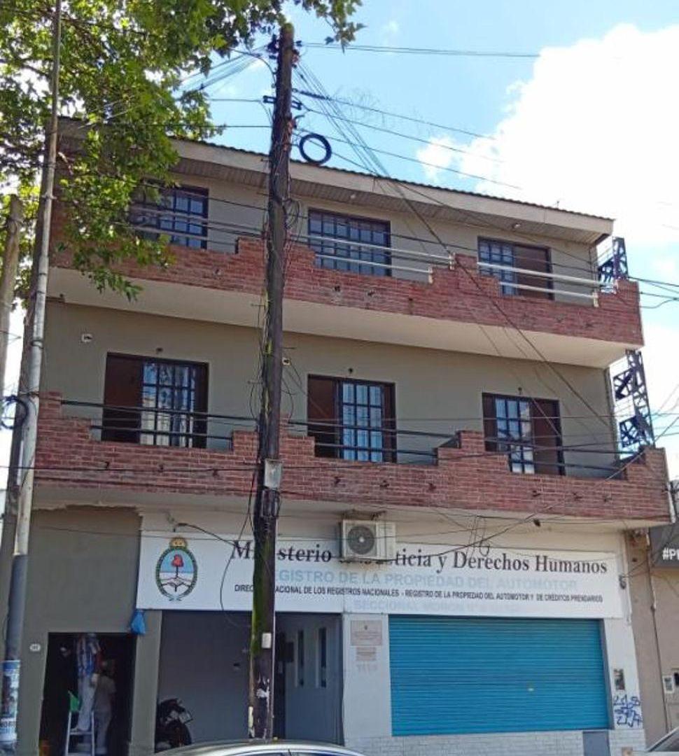 Foto de Local a la calle. 2 cuadras y media de la plaza de Morón, imagen 4