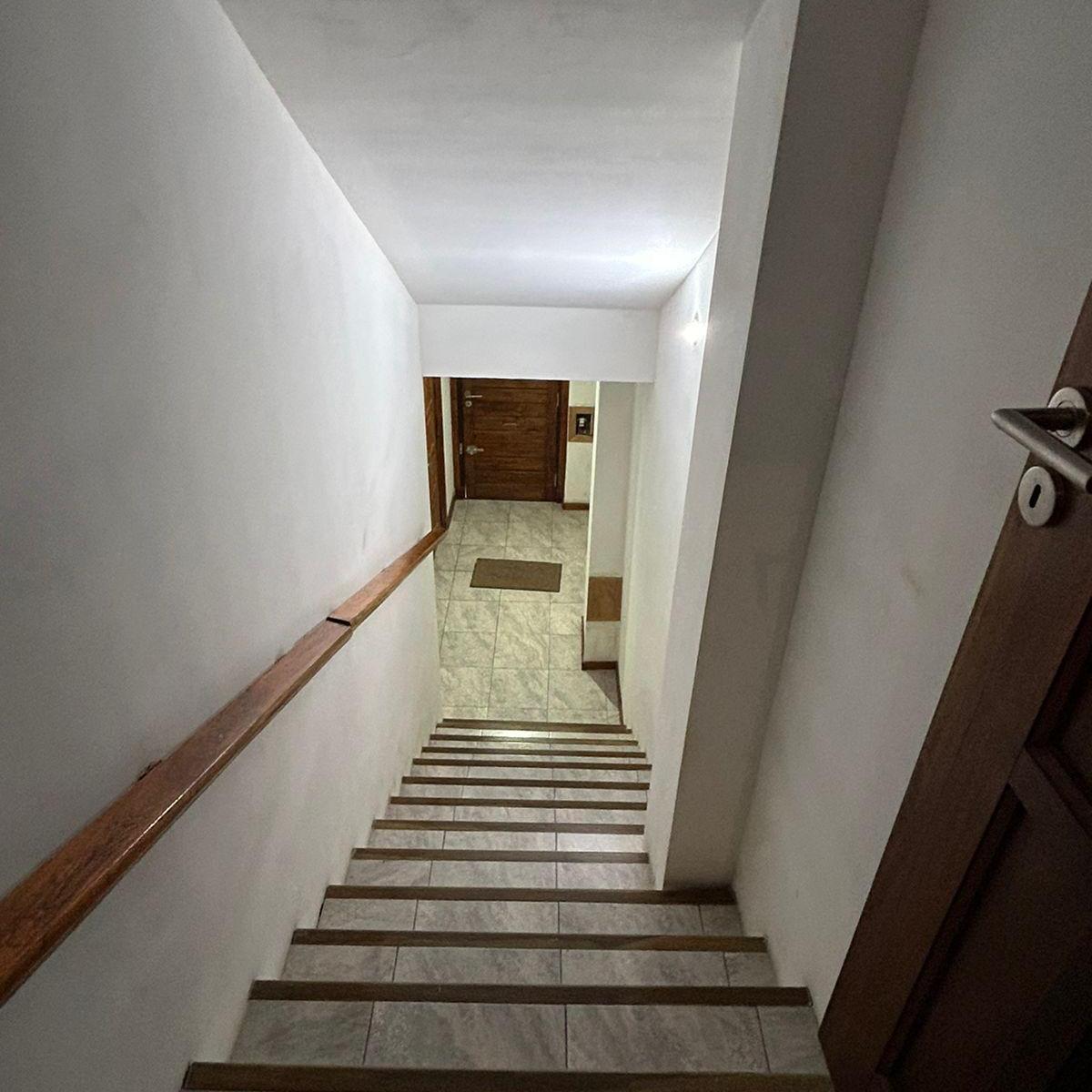 Galpón con Chalet en Planta Alta 5