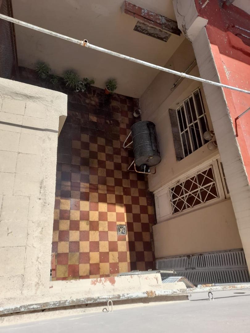 PH a Refaccionar, 2 Dorm., 2 Patios, Terraza 3