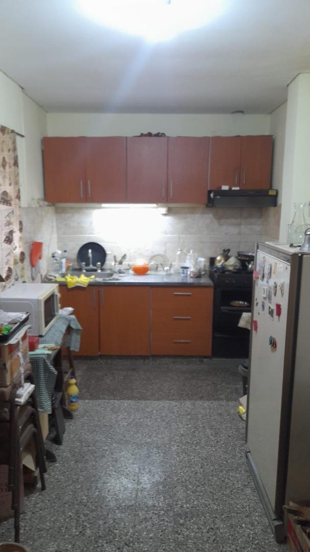PH a Refaccionar, 2 Dorm., 2 Patios, Terraza 4