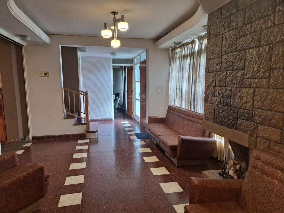 Venta Casa 3 Dorm. 1 1/2 Baños en Dorrego. 4
