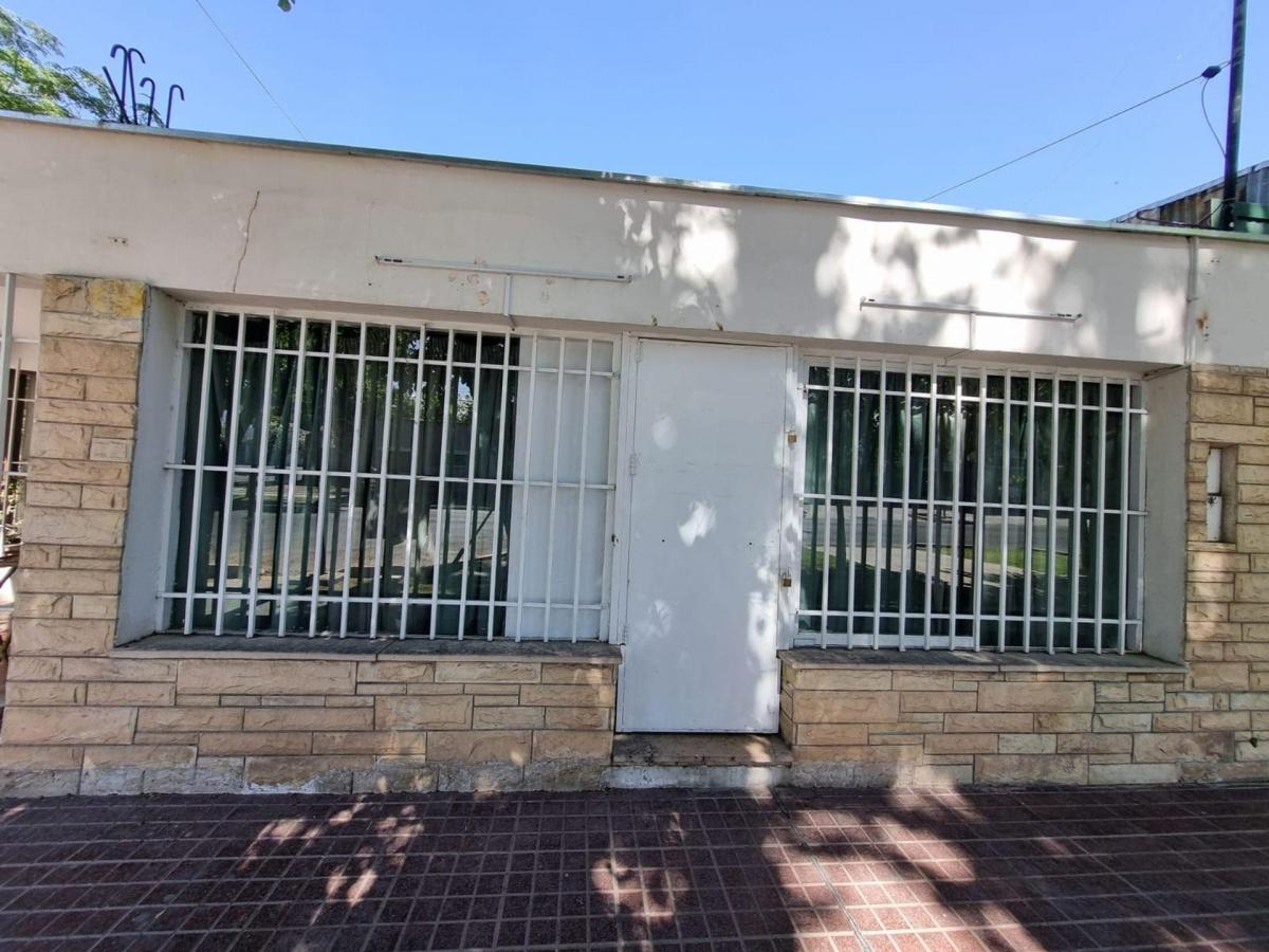 Casa en Venta Godoy Cruz + Local Comercial 5